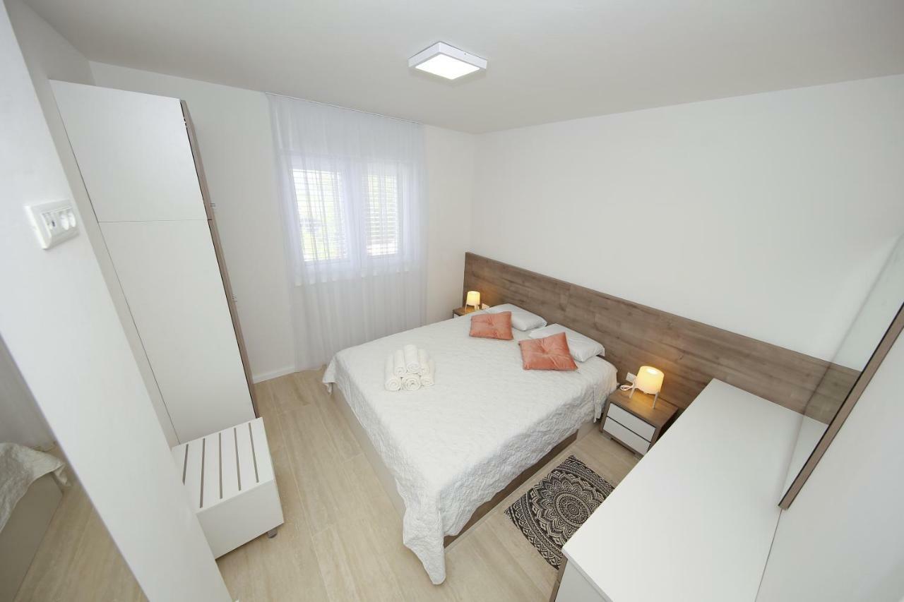 Valadar Apartments Privlaka  Zewnętrze zdjęcie